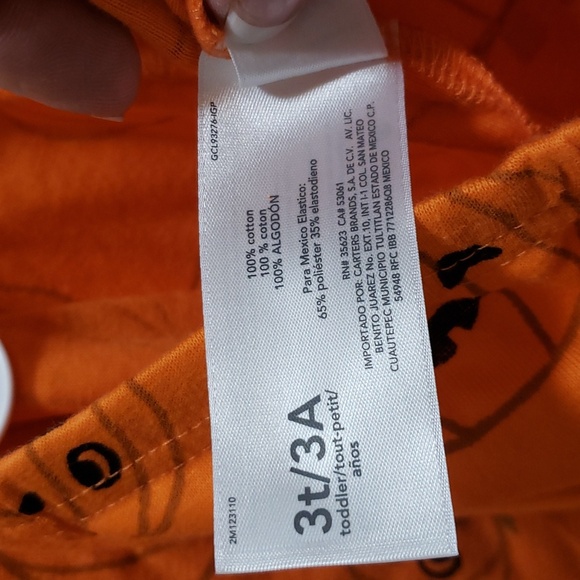 Carter's NWT 2-piece Halloween Pajama Set with Smiling Pumpkins - Picture 6 of 6